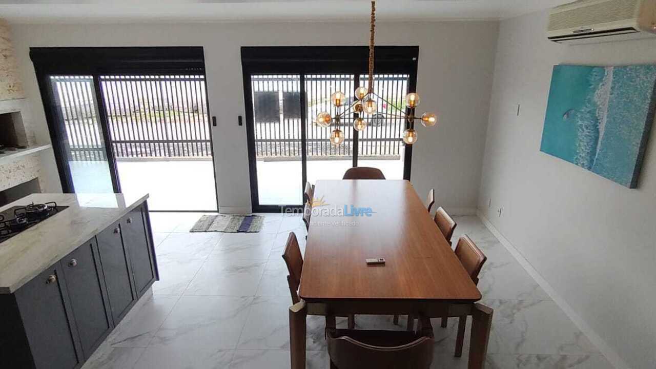 House for vacation rental in São Francisco do Sul (Enseada)