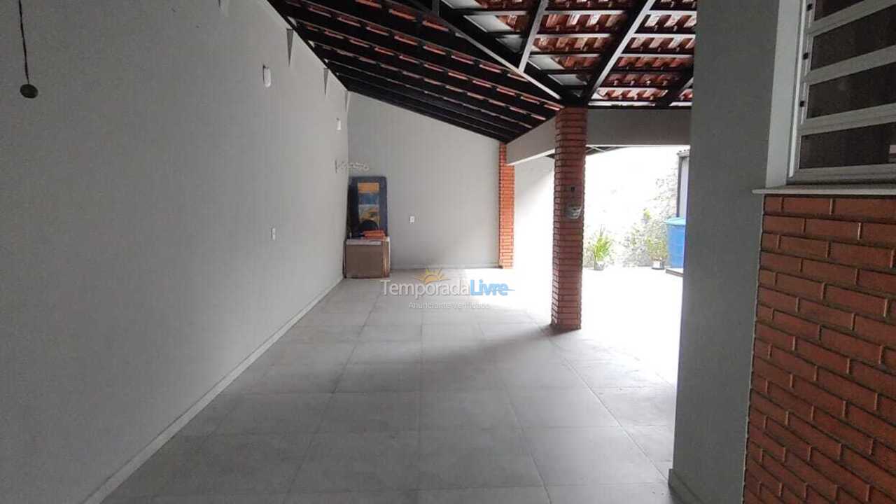 Casa para alquiler de vacaciones em São Francisco do Sul (Enseada)