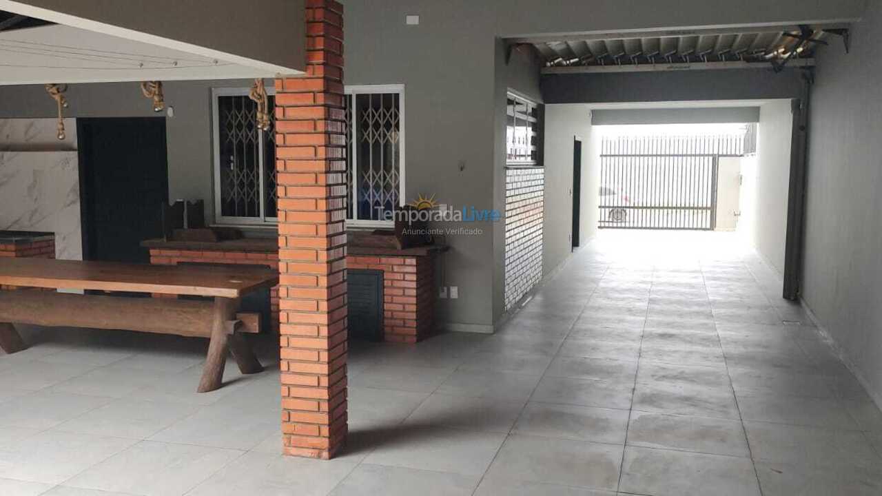 Casa para alquiler de vacaciones em São Francisco do Sul (Enseada)