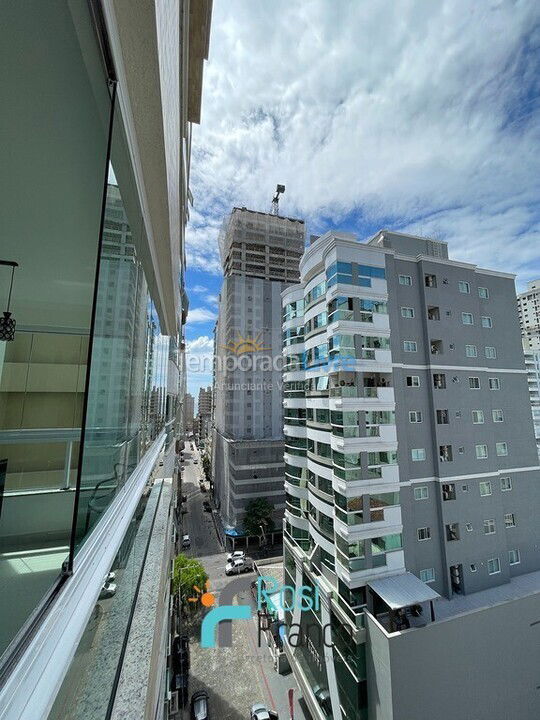 Apartamento para aluguel de temporada em Itapema (Meia Praia Segunda Quadra Mar)