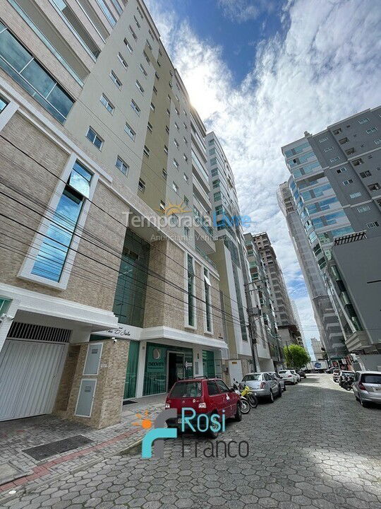 Apartamento para aluguel de temporada em Itapema (Meia Praia Segunda Quadra Mar)