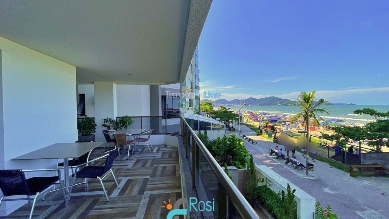 Apartamento para aluguel de temporada em Itapema (Meia Praia Frente Mar)