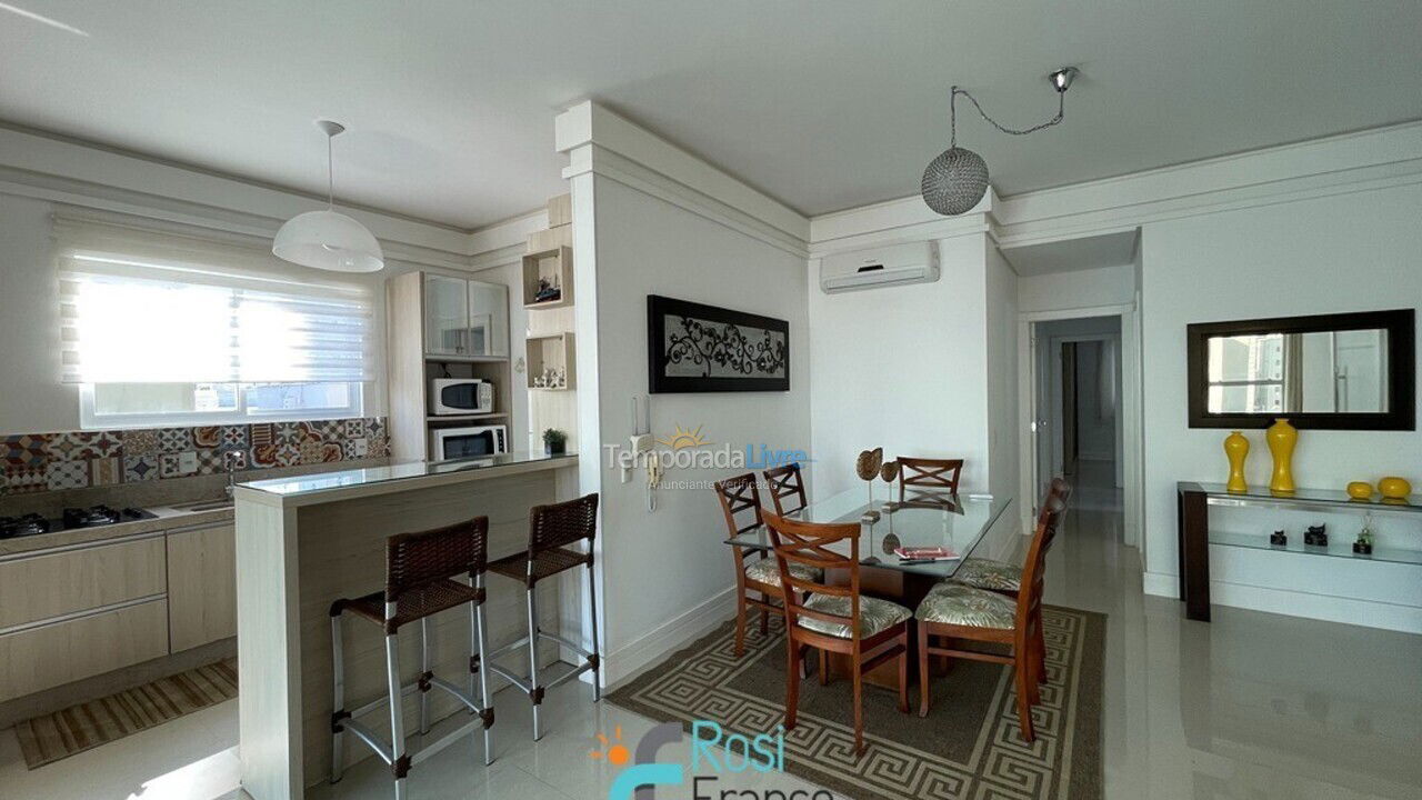 Apartment for vacation rental in Itapema (Meia Praia Quadra do Mar)