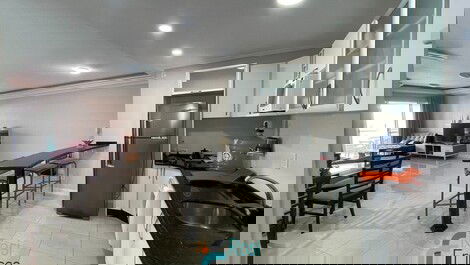 Apartamento 3 dormitórios quadra mar Itapema SC
