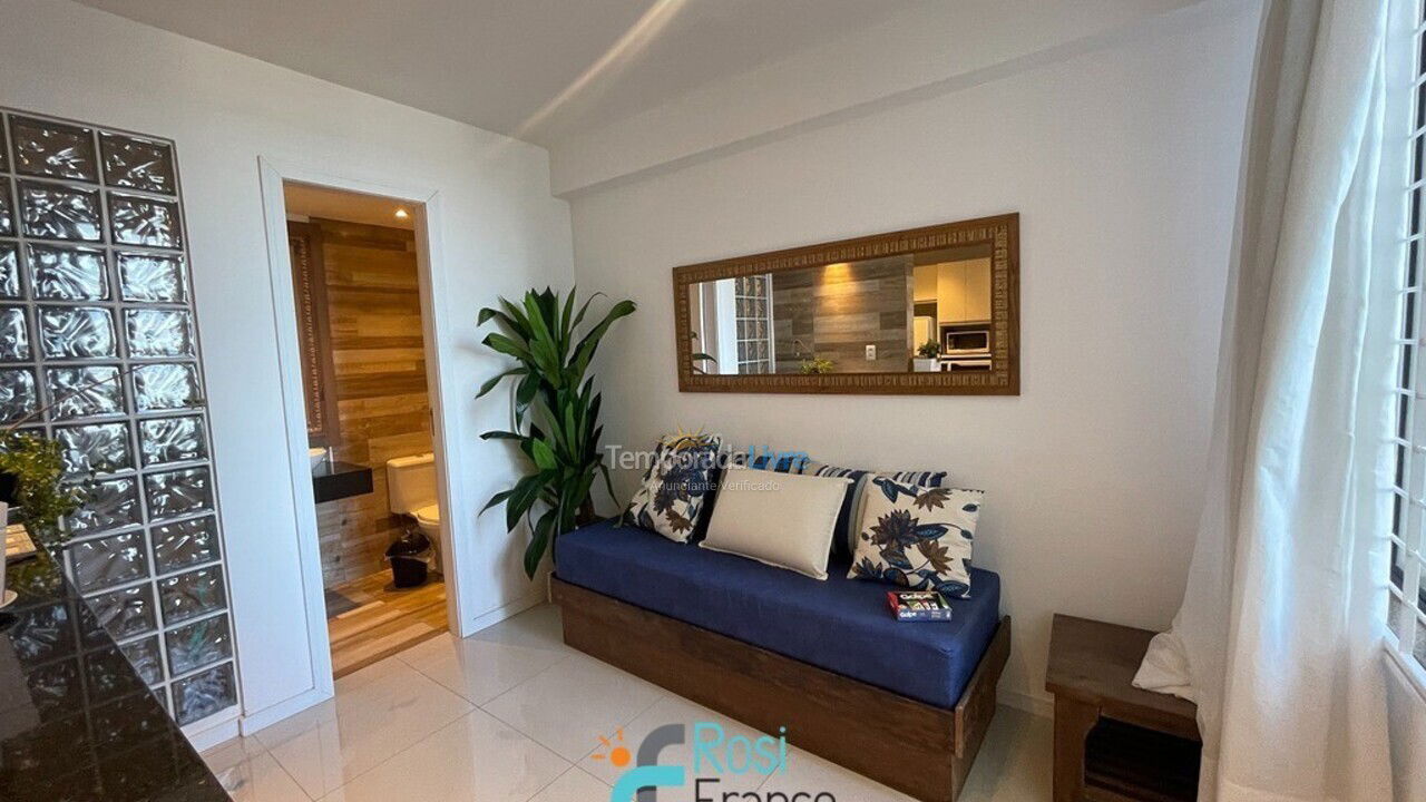 Apartamento para aluguel de temporada em Itapema (Meia Praia Frente Mar)
