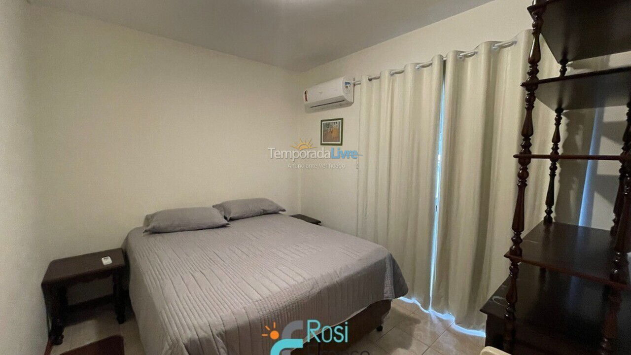 Apartment for vacation rental in Itapema (Centro)