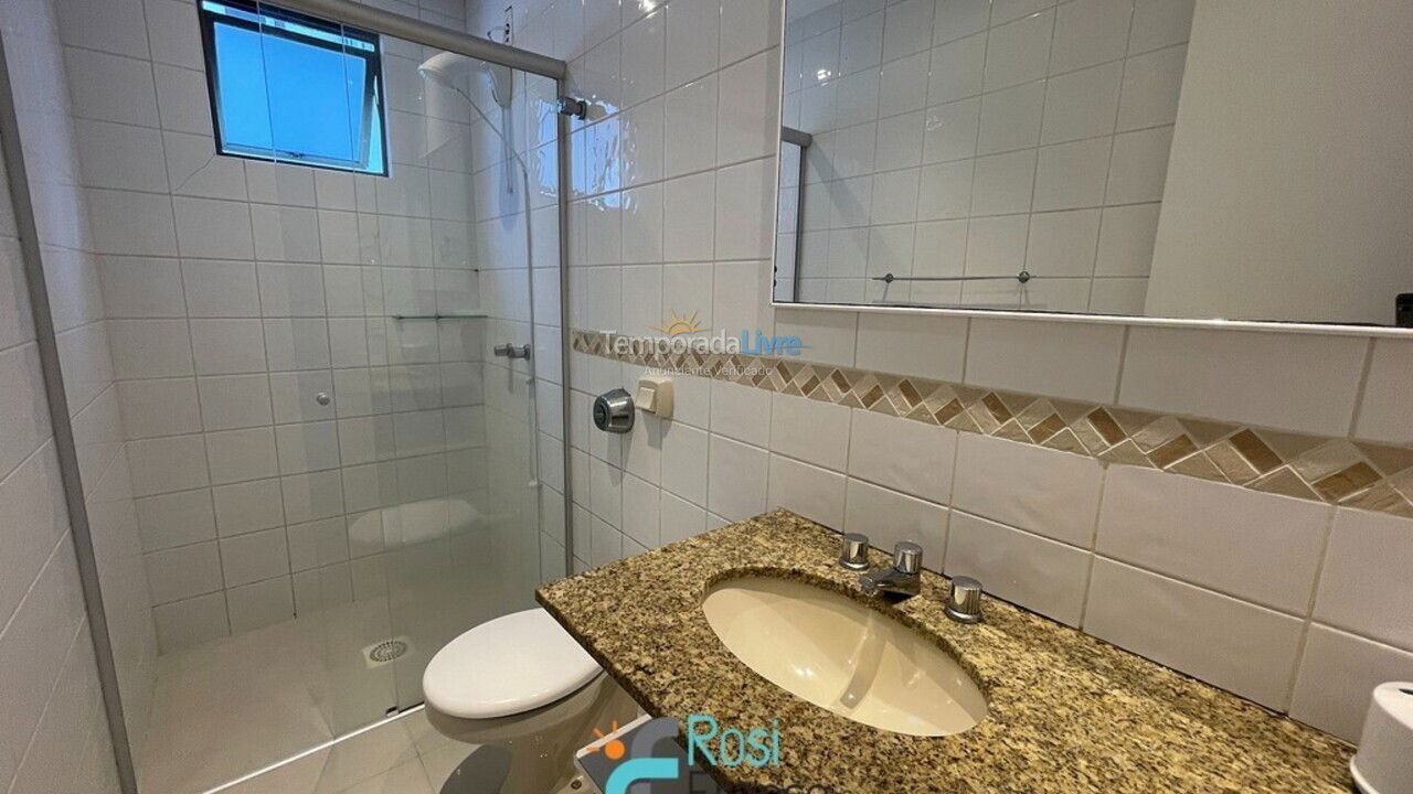 Apartamento para aluguel de temporada em Itapema (Meia Praia Frente Mar)