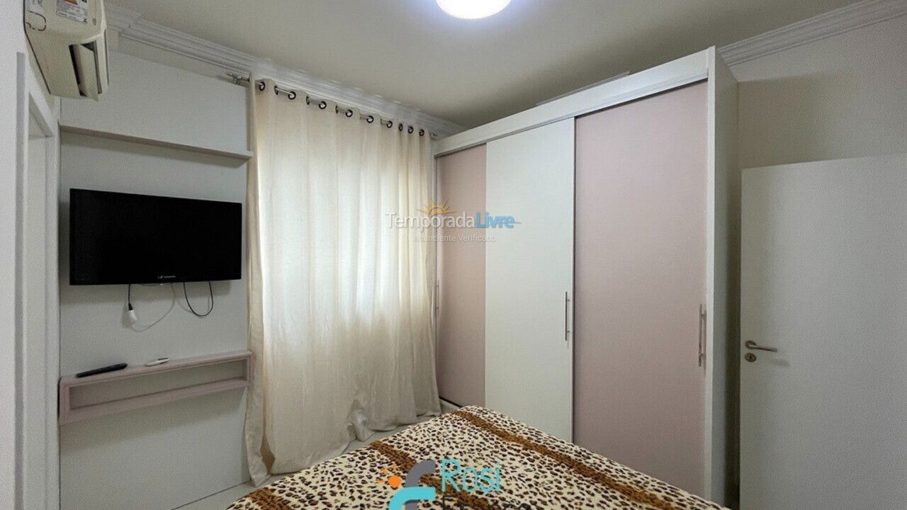 Apartamento para aluguel de temporada em Itapema (Meia Praia Segunda Quadra Mar)