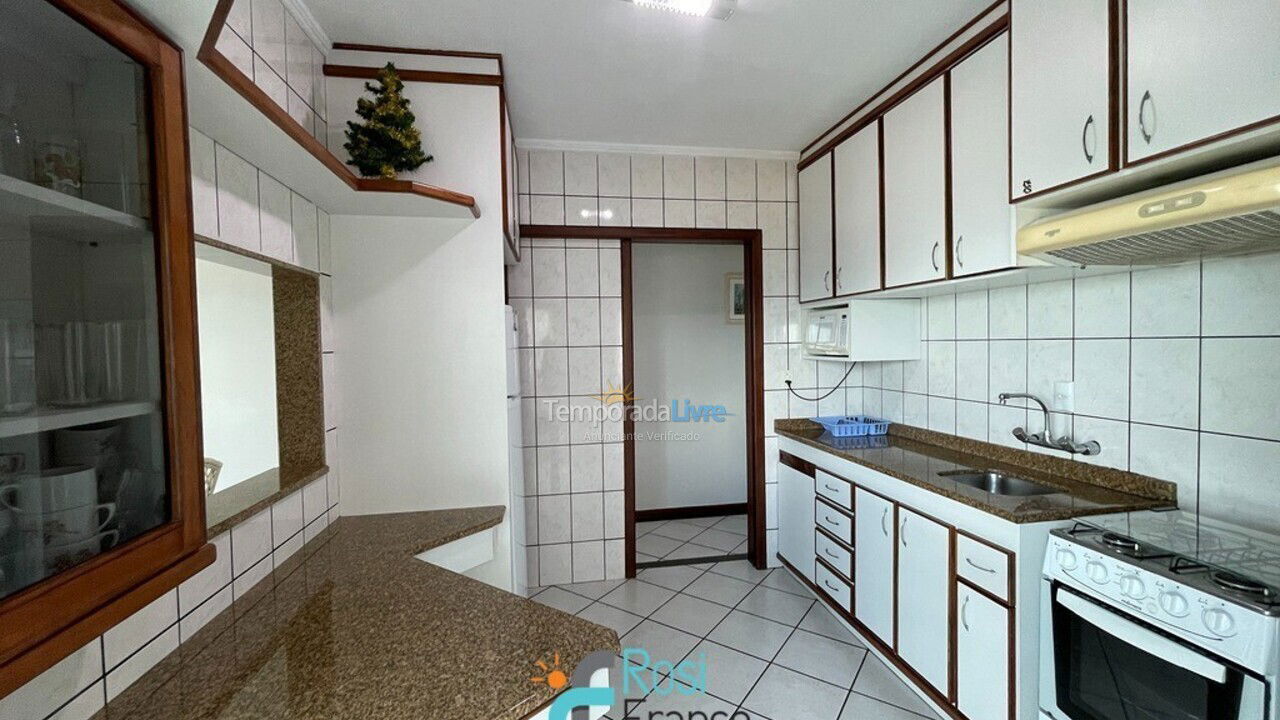 Apartamento para alquiler de vacaciones em Itapema (Meia Praia Frente Mar)