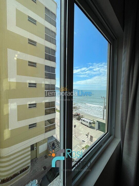 Apartamento para alquiler de vacaciones em Itapema (Meia Praia Frente Mar)