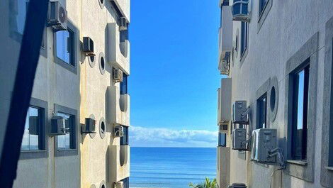 Apartamento 2 dormitorios bloque mar Meia Praia SC