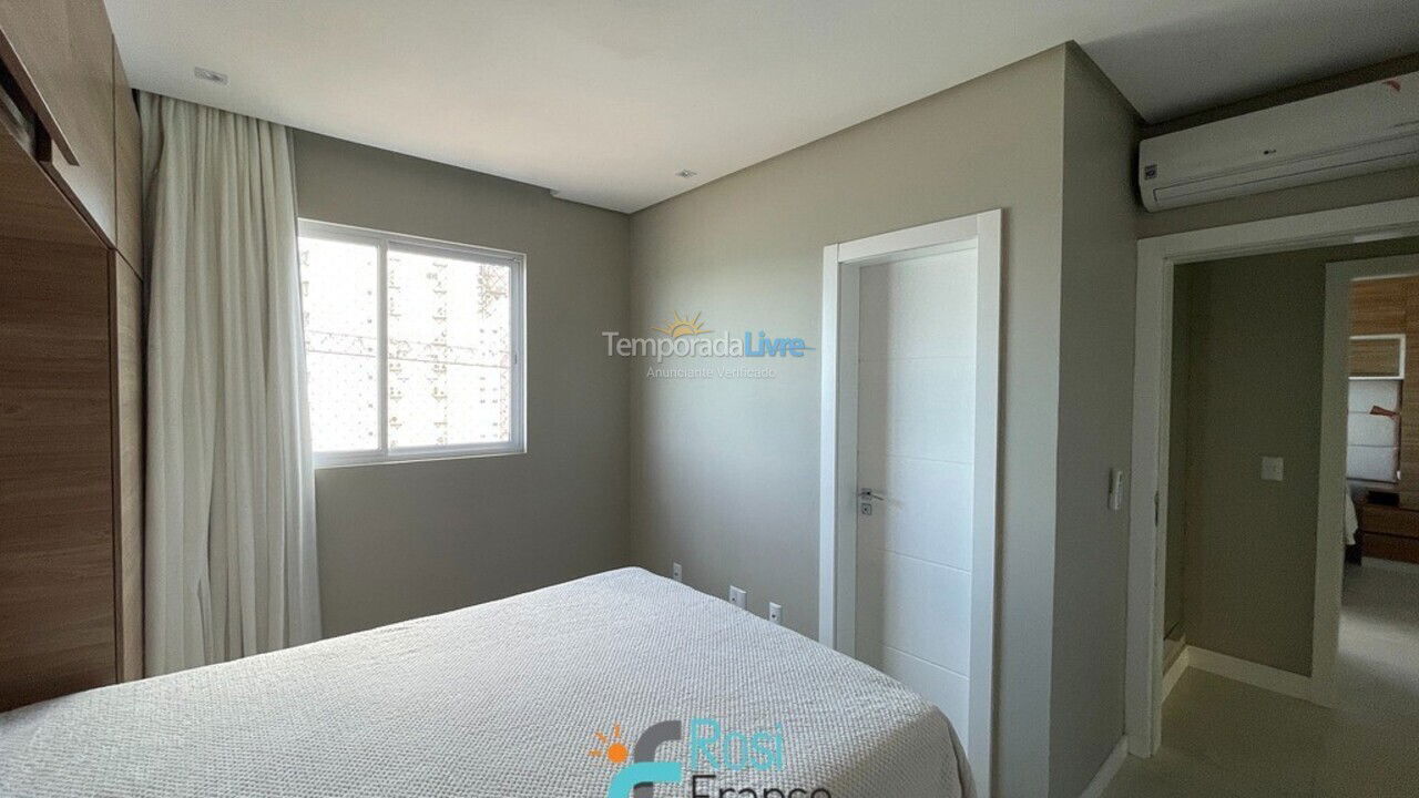 Apartamento para aluguel de temporada em Itapema (Meia Praia)