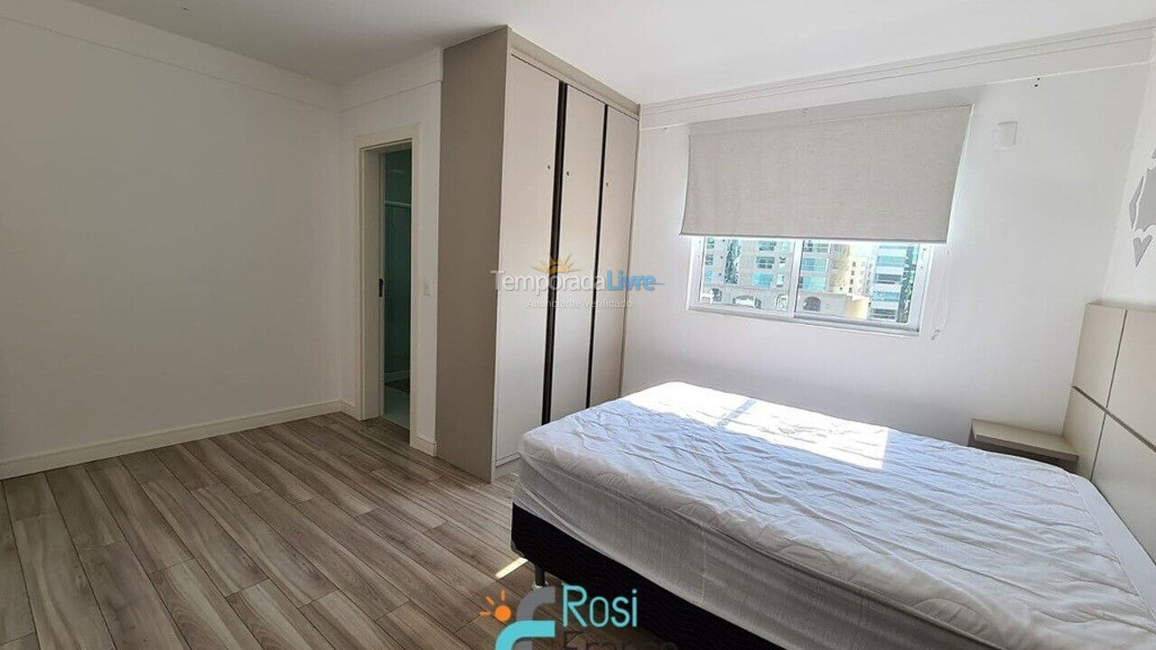 Apartamento para alquiler de vacaciones em Itapema (Meia Praia Quadra do Mar)