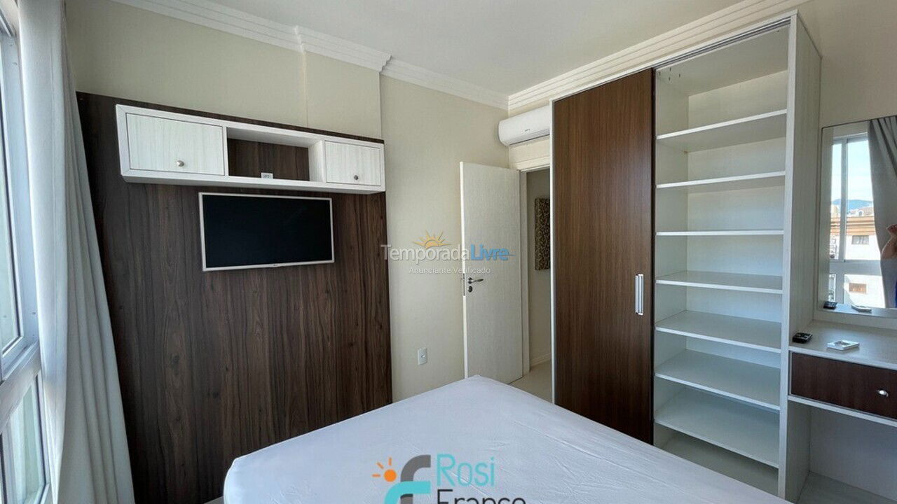 Apartamento para aluguel de temporada em Itapema (Meia Praia)