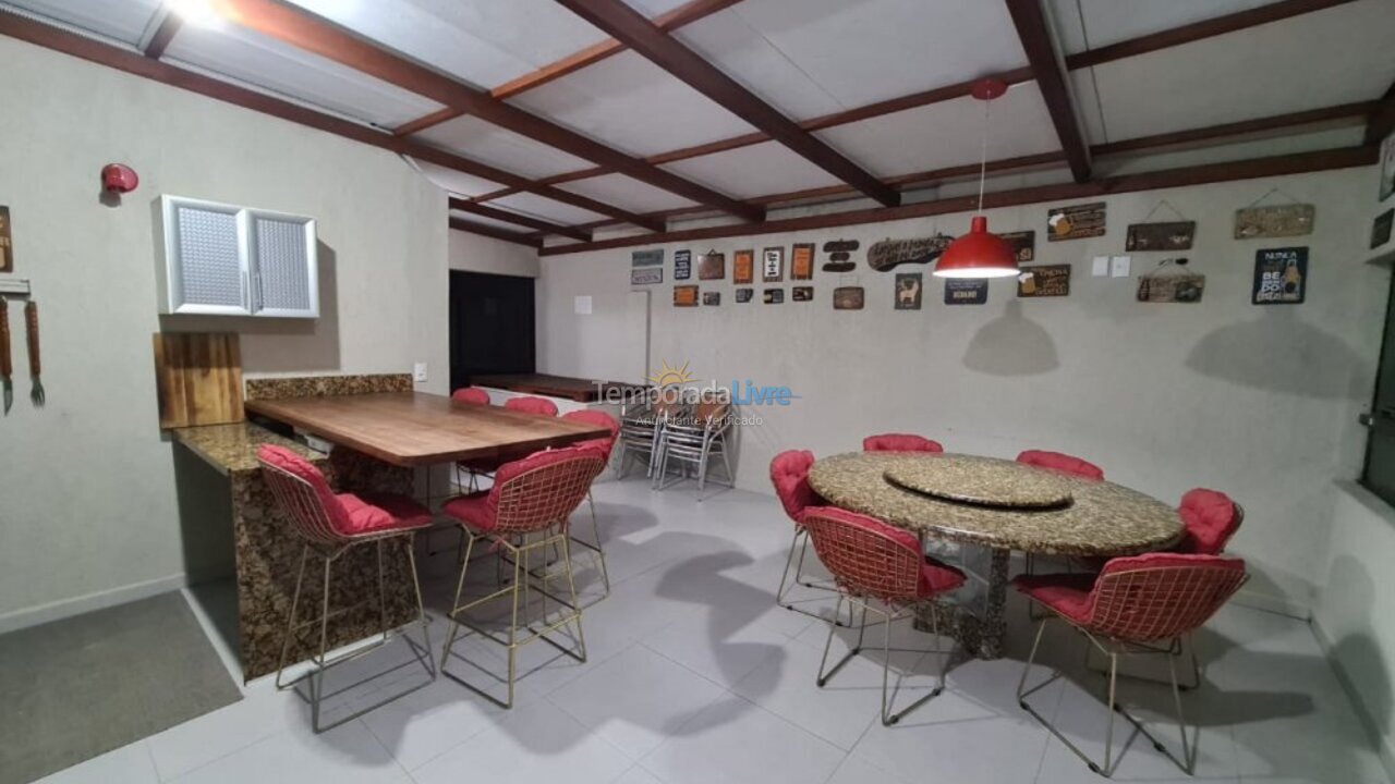 Apartment for vacation rental in Bombinhas (Praia de Bombas)