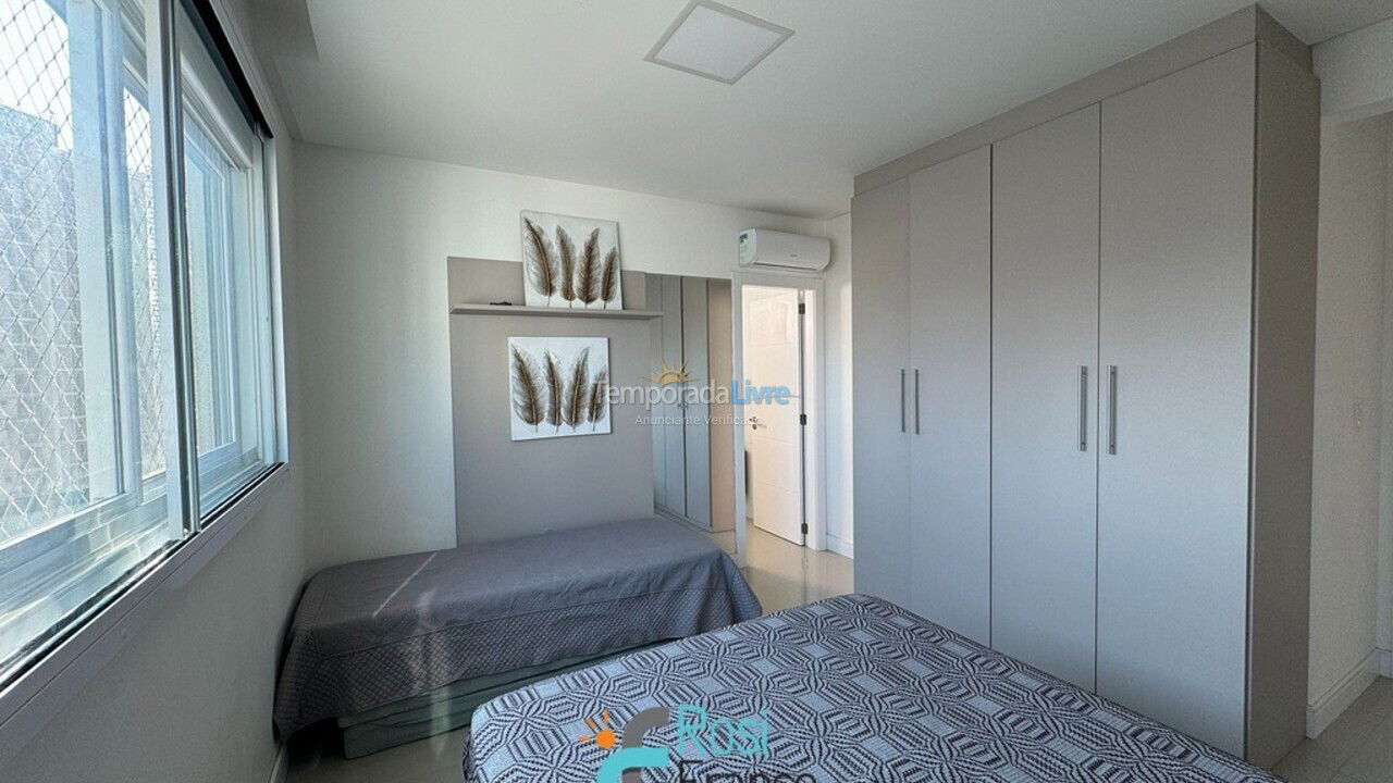 Apartment for vacation rental in Itapema (Meia Praia Segunda Quadra Mar)