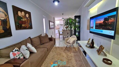 Apartamento 2 dormitórios Meia Praia SC.