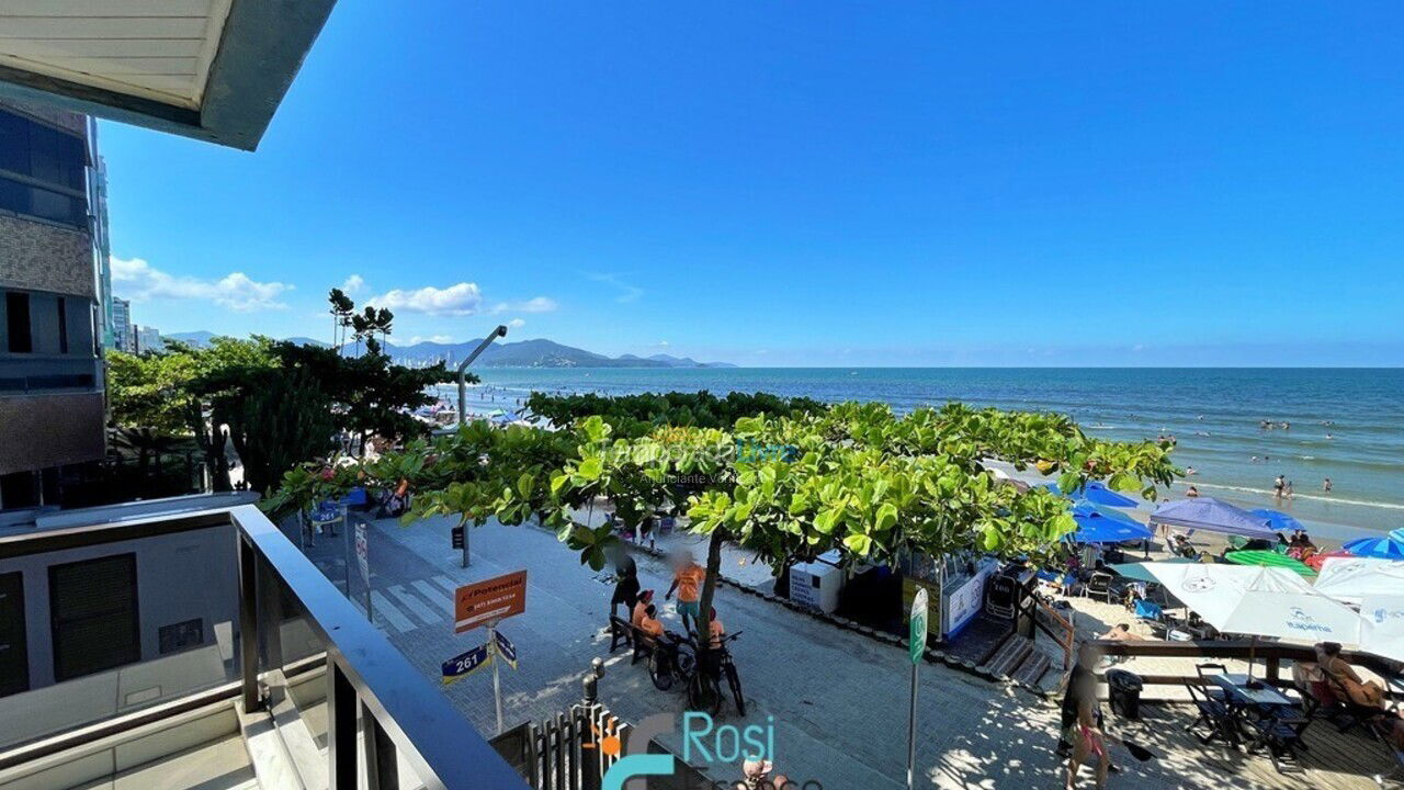 Apartamento para aluguel de temporada em Itapema (Meia Praia Frente Mar)