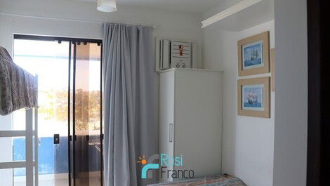 Apartamento 2 dormitórios frente mar Meia Praia