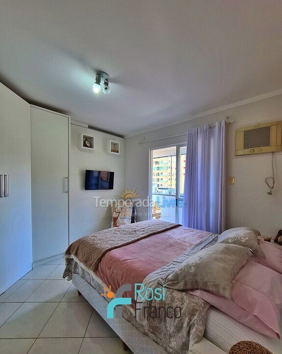 Apartamento para aluguel de temporada em Itapema (Meia Praia Quadra do Mar)