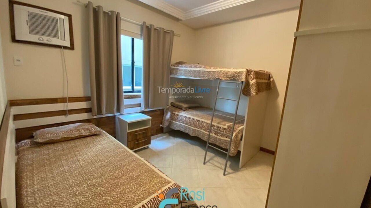 Apartamento para alquiler de vacaciones em Itapema (Meia Praia Quadra do Mar)