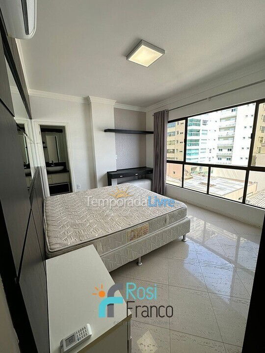 Apartamento para aluguel de temporada em Itapema (Meia Praia)