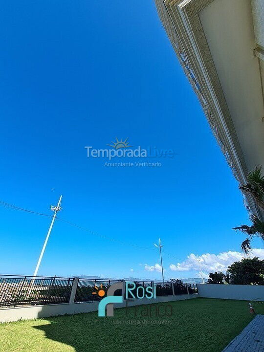 Apartment for vacation rental in Itapema (Centro)