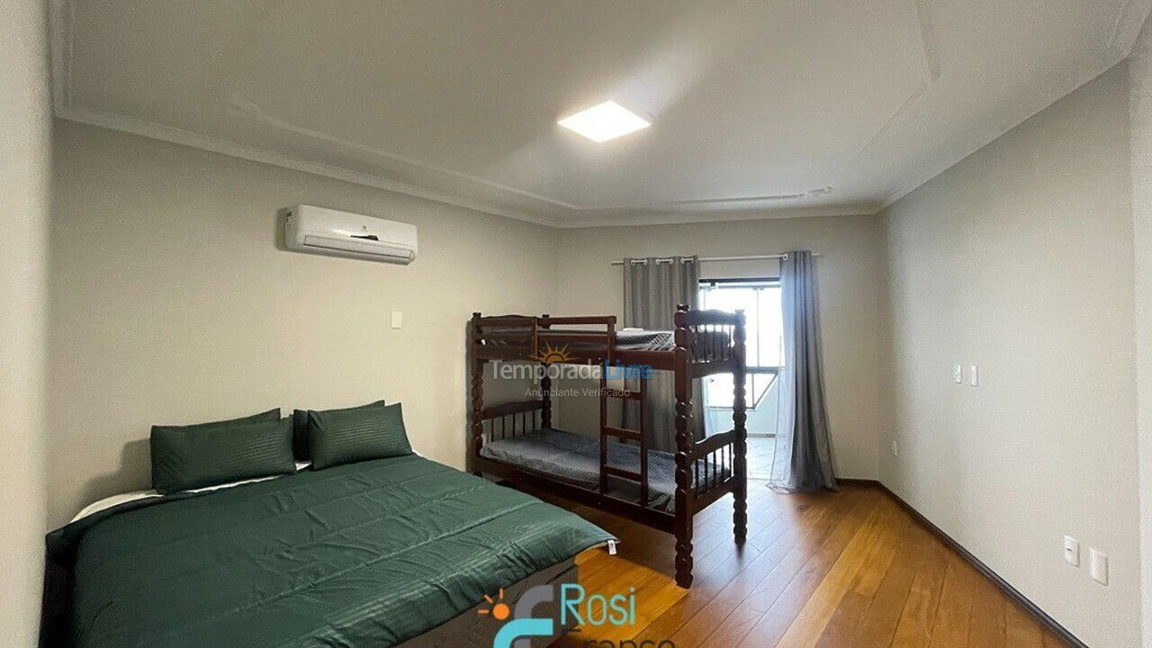 Apartamento para alquiler de vacaciones em Itapema (Meia Praia)