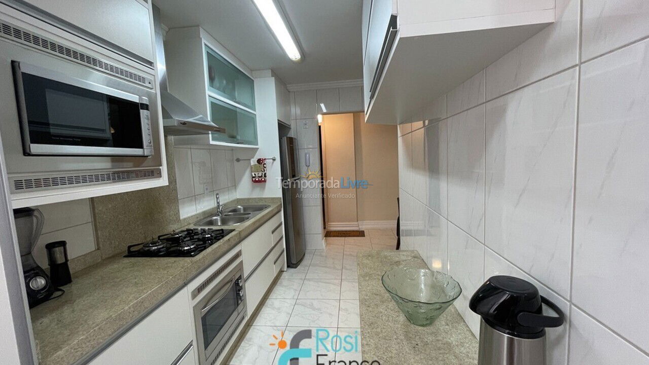 Apartamento para aluguel de temporada em Itapema (Centro)