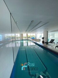 Apartment with 5 suites, swimming pool, seafront, Meia Praia, SC