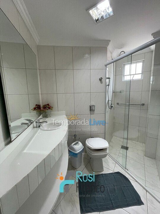 Apartamento para aluguel de temporada em Itapema (Centro)