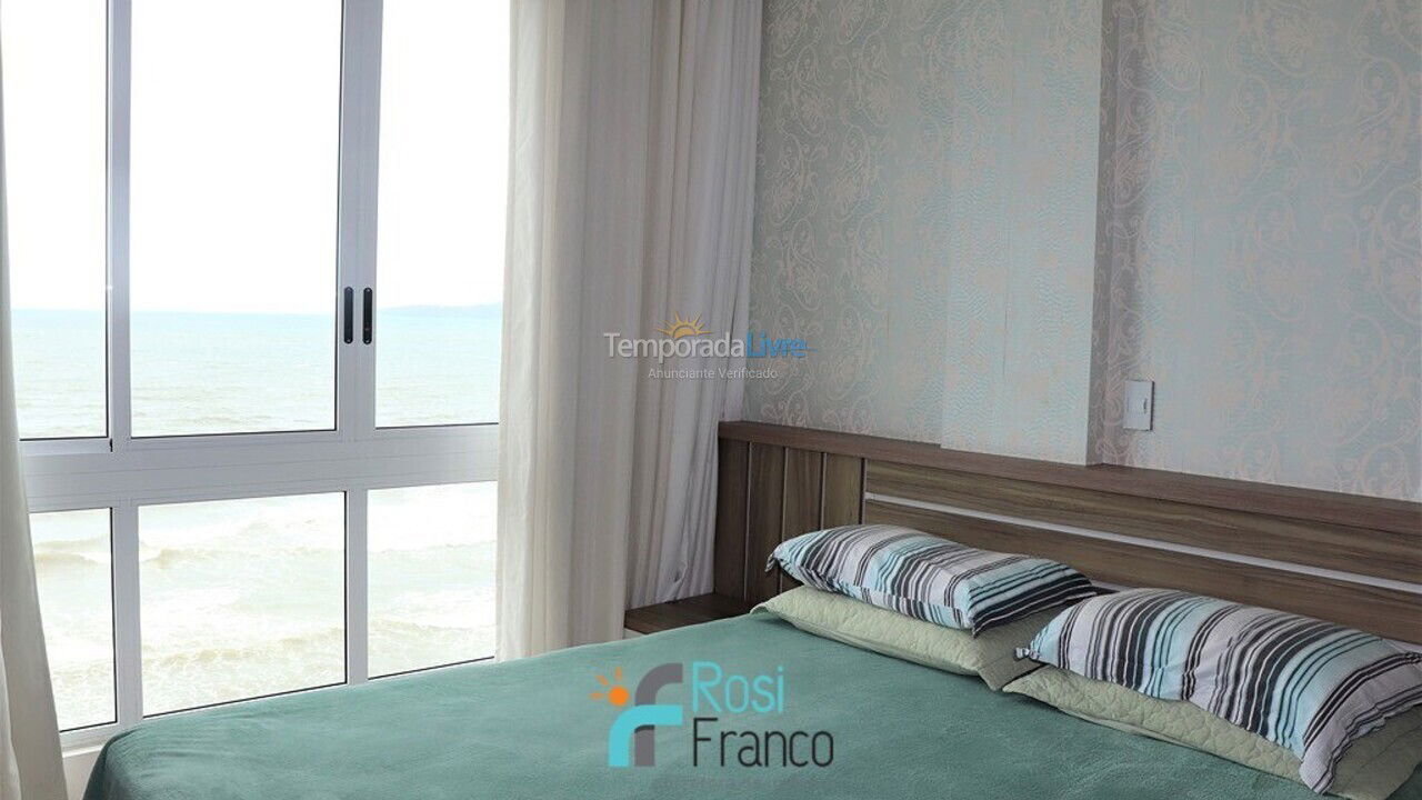 Apartamento para alquiler de vacaciones em Itapema (Meia Praia Frente Mar)