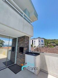 Casa de 5 habitaciones con piscina y vista al mar Itapema SC