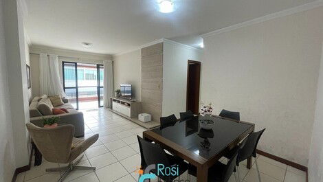 Apartamento 3 dormitorios vista al mar Meia Praia SC