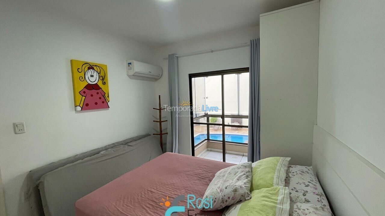 Apartamento para aluguel de temporada em Itapema (Meia Praia Frente Mar)