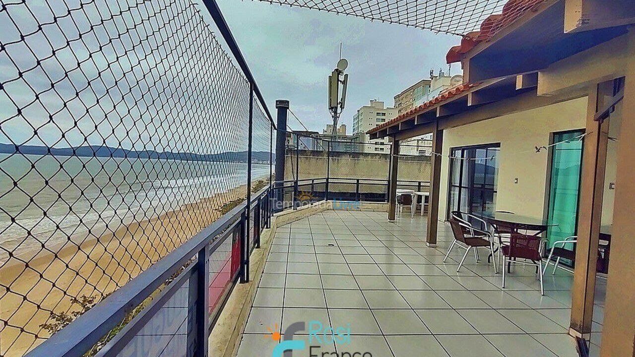 Apartamento para aluguel de temporada em Itapema (Meia Praia Frente Mar)