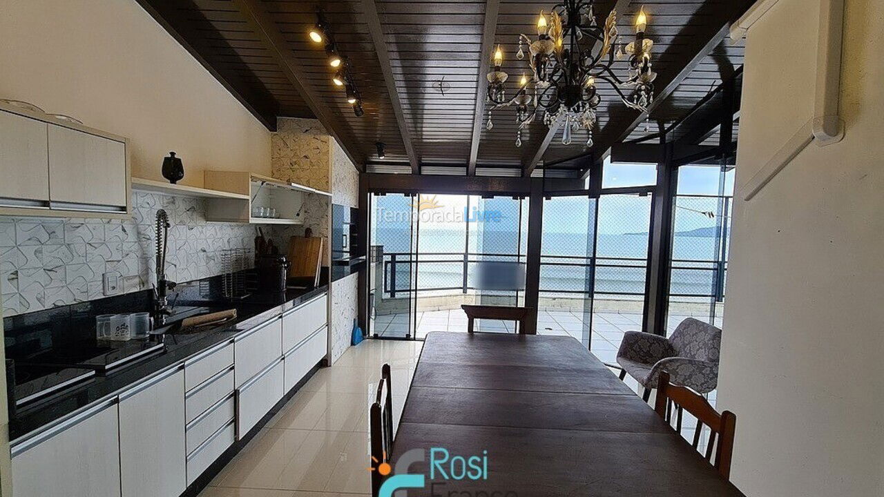 Apartamento para alquiler de vacaciones em Itapema (Meia Praia Frente Mar)