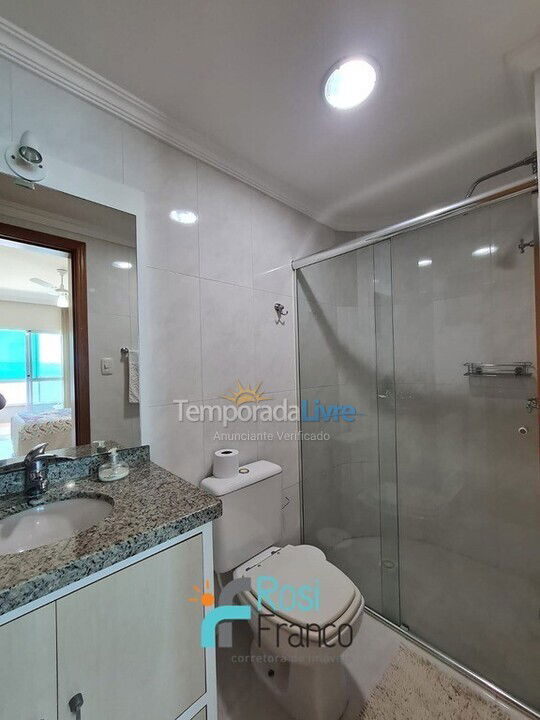 Apartamento para aluguel de temporada em Itapema (Centro Frente Mar)