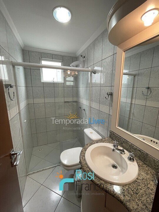 Apartamento para aluguel de temporada em Itapema (Centro Frente Mar)