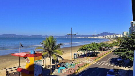 Apartamento 4 suítes frente mar Itapema centro SC