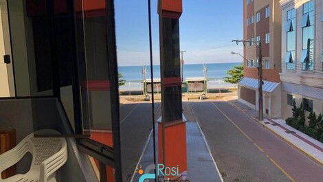 Apartamento 3 dormitorios vista al mar Meia Praia SC