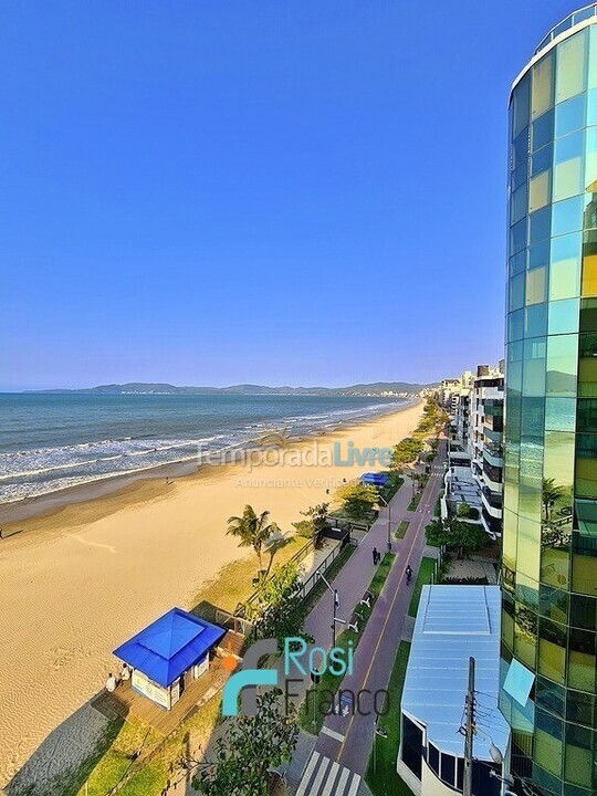 Apartment for vacation rental in Itapema (Meia Praia Frente Mar)