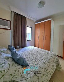4 bedroom apartment facing the sea in Meia Praia