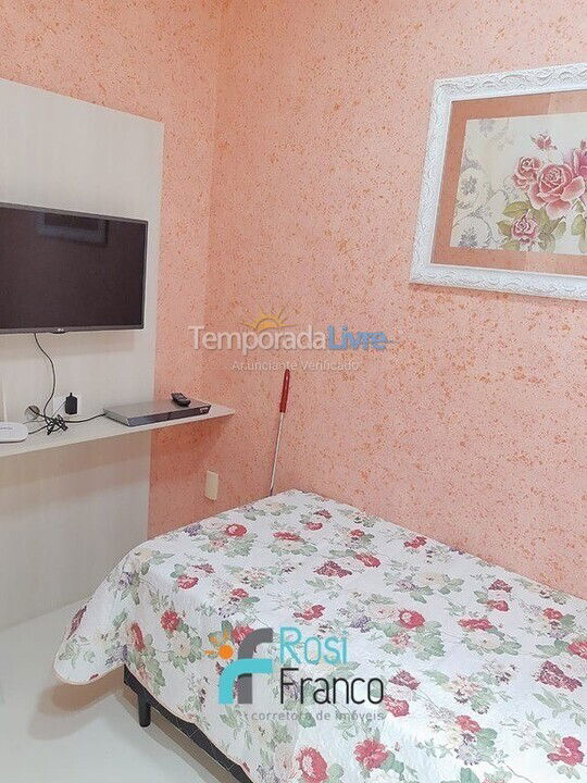 Apartamento para aluguel de temporada em Itapema (Meia Praia Frente Mar)