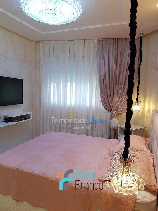 Apartment for vacation rental in Itapema (Meia Praia Frente Mar)