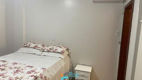 Apartamento 3 dormitórios vista mar Meia Praia SC