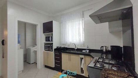 Apartamento 3 habitaciones, 2 plazas de aparcamiento Meia Praia SC