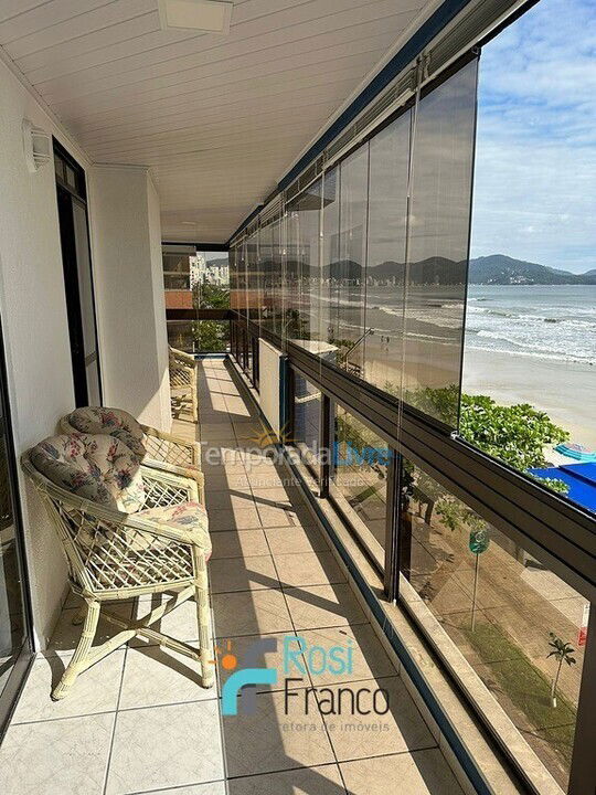 Apartamento para aluguel de temporada em Itapema (Meia Praia Frente Mar)