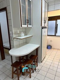 Apartamento 4 dormitórios frente mar Meia Praia