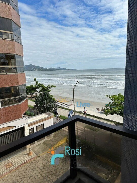 Apartamento para aluguel de temporada em Itapema (Meia Praia Frente Mar)